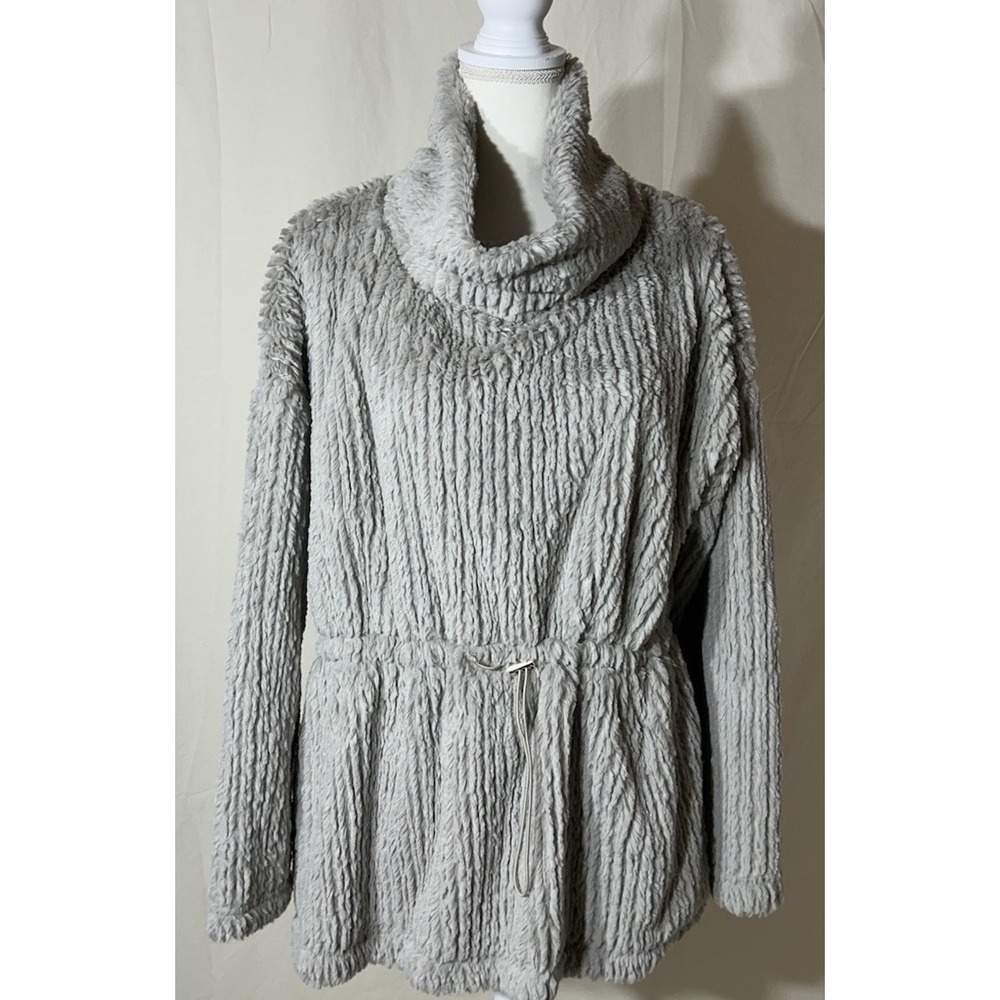 NWT‎ Cottage Core Cozy Cupid blush Ladies top xl Silver Long Sleeves  Soft